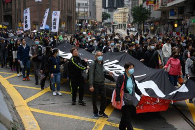 Hong Kong - 1 Ocak 2020: Bir milyon kişi demoya katıldı, genel oy hakkı talebi, 2020 doğrudan Yasa Konseyi seçimleri, işlevsel seçmenler olmaksızın.