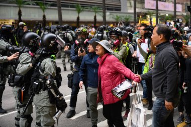 Hong Kong - 1 Ocak 2020: Bir milyon kişi demoya katıldı, genel oy hakkı talebi, 2020 doğrudan Yasa Konseyi seçimleri, işlevsel seçmenler olmaksızın.