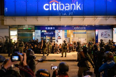 Hong Kong - 1 Ocak 2020: Bir milyon kişi demoya katıldı, genel oy hakkı talebi, 2020 doğrudan Yasa Konseyi seçimleri, işlevsel seçmenler olmaksızın.