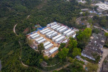 Lei Yue Mun, Hong Kong - 16 Mart 2020: Lei Yue Mun Park ve Holiday Village karantina kampına dönüştürüldü.