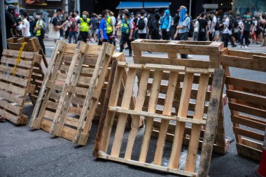 Hong Kong - 24 Mayıs 2020: Ant Ulusal Güvenlik Yasası Hong Kong 'da protesto. Polis göz yaşartıcı gaz.