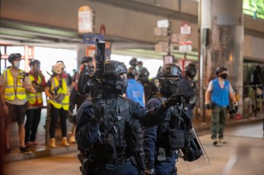 Hong Kong - 24 Mayıs 2020: Ant Ulusal Güvenlik Yasası Hong Kong 'da protesto. Polis göz yaşartıcı gaz.