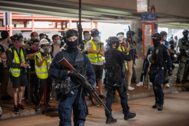 Hong Kong - 24 Mayıs 2020: Ant Ulusal Güvenlik Yasası Hong Kong 'da protesto. Polis göz yaşartıcı gaz.
