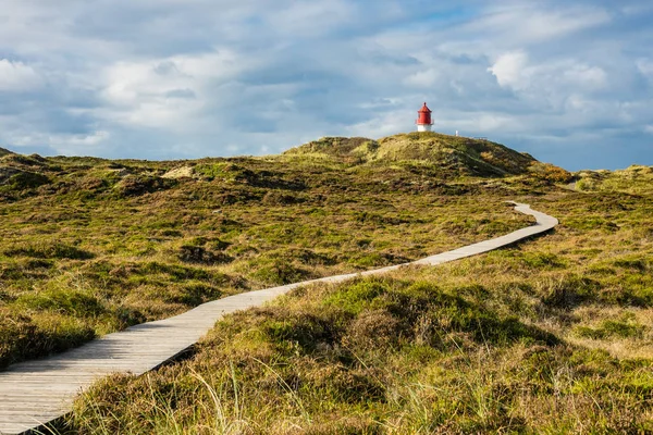 Маяк в напрямку Norddorf на острові острові Amrum — стокове фото