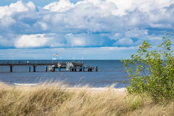 De pier in Bansin op het eiland Usedom, Duitsland — Stockfoto