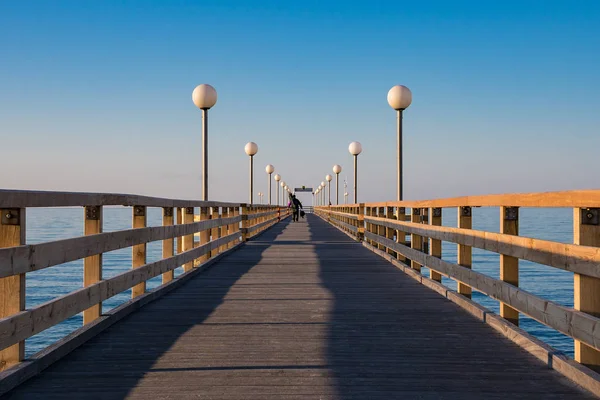 Pier on shore of the Baltic Sea — Stock Photo, Image
