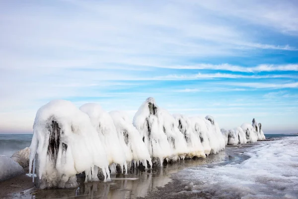 Vinter på stranden av Östersjön — Stockfoto