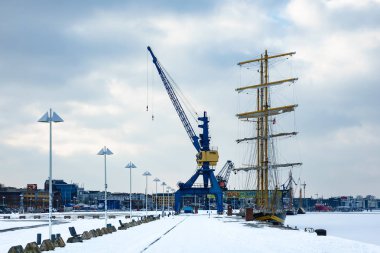Almanya 'nın Rostock limanında kış mevsimi
