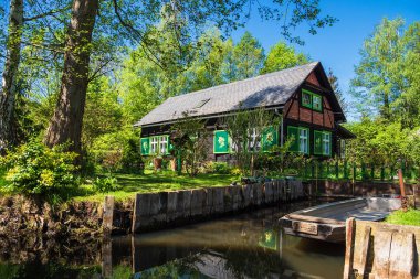 Yazlık Spreewald bölgesinde Almanya ile manzara