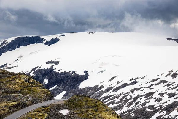 Vista desde la montaña Dalsnibba en Noruega — Foto de Stock