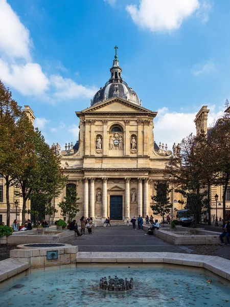 Widok na Uniwersytet Sorbony w Paryżu, Francja — Zdjęcie stockowe