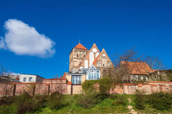 Vista Una Iglesia Edificios Rostock Alemania —  Fotos de Stock