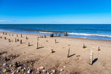 Groyne, Almanya 'nın Kuehlungsborn kentinde Baltık Denizi kıyısında..