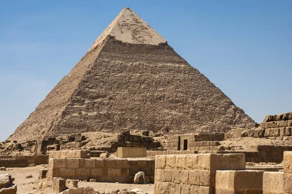 Piramide van Khafre (ook bekend als Khafra, Khefren) of van Chefren — Stockfoto