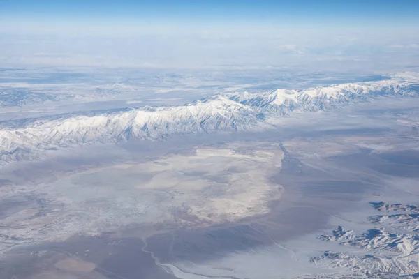 Desert Mountains of Nevada (supposedly) from airplane — Stock Photo, Image
