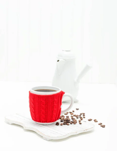 Filiżanka kawy z czerwonym przytulne portret — Zdjęcie stockowe