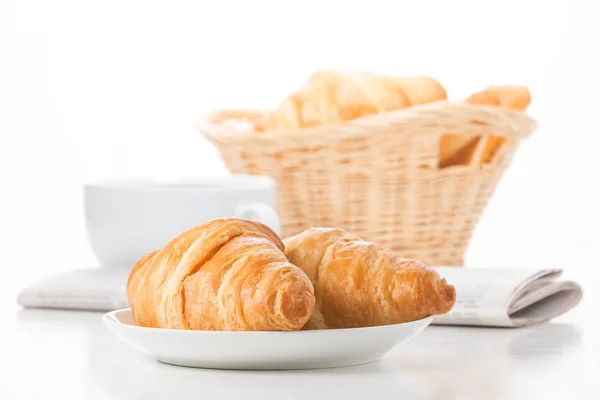 Croissants frescos de la mañana — Foto de Stock