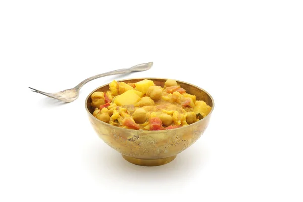 Curry indien de pommes de terre au pois chiche — Photo