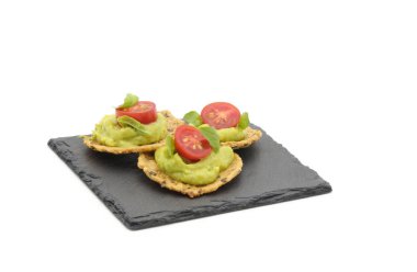 Avokado Domates Krakerleri