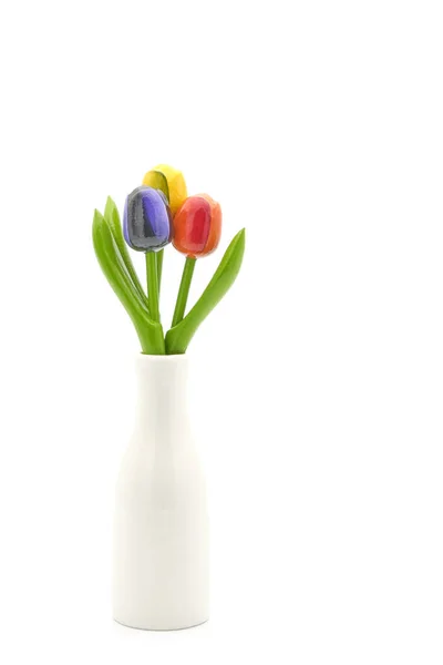 Drei Farbenfrohe Künstliche Holztulpen Einer Vase Fotografiert Auf Einer Weile — Stockfoto