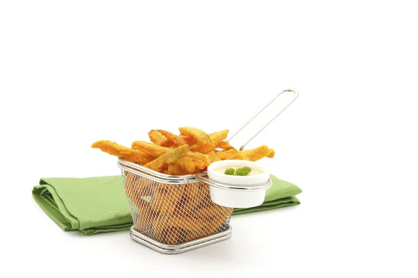 Mand Van Verse Zoete Aardappel Frietjes Met Een Knoflook Aioli — Stockfoto