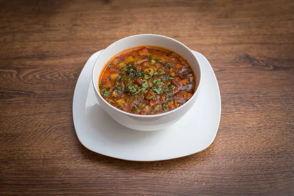 Solanka Suppe Auf Dem Holztisch — Stockfoto