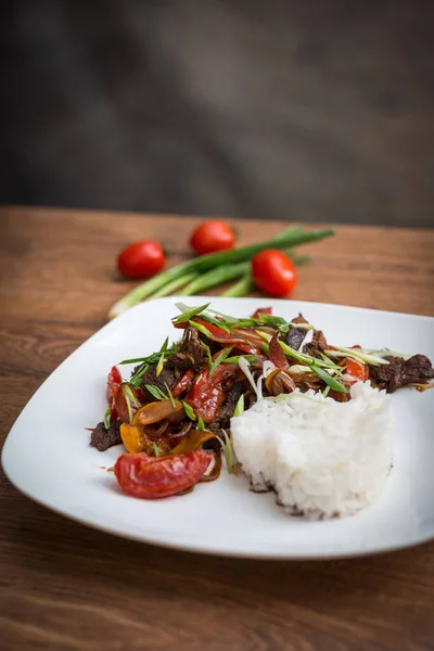Carne Piccante Con Verdure Riso Cibo Stile Asiatico — Foto Stock