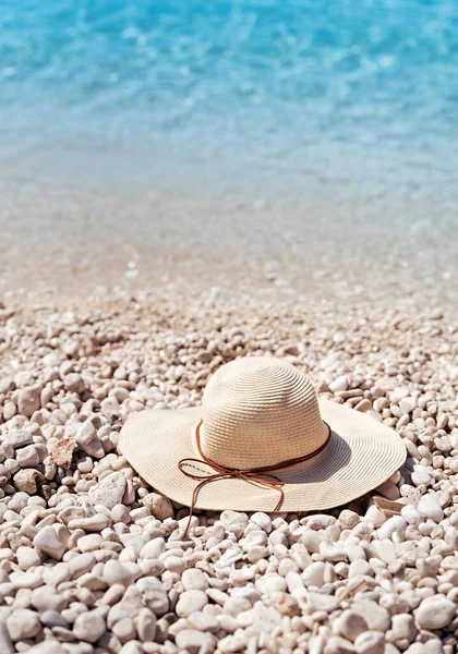 Hoed Het Strand Rechtenvrije Stockfoto's