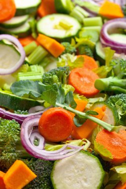 Dilimlenmiş çiğ sebze yakın çekim