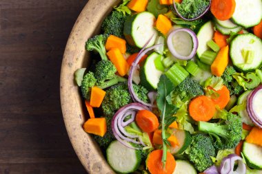 Dilimlenmiş çiğ sebze yakın çekim