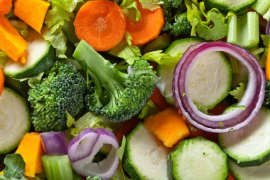 Close-Up dilimlenmiş çiğ sebze, üstten görünüm