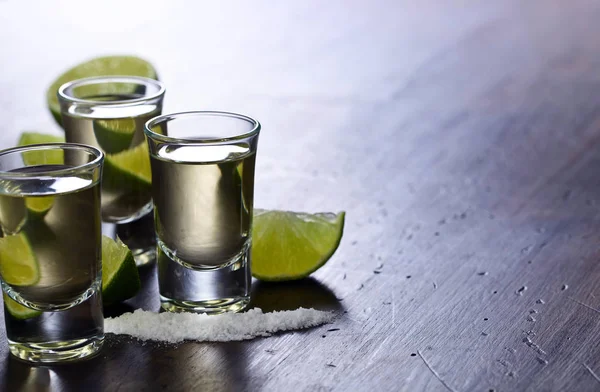 Mexican Gold Tequila with lime and salt — Stock Photo, Image