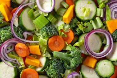 Dilimlenmiş çiğ sebze yakın çekim