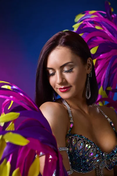 Beautiful girl in carnival costume. — Stock Photo, Image