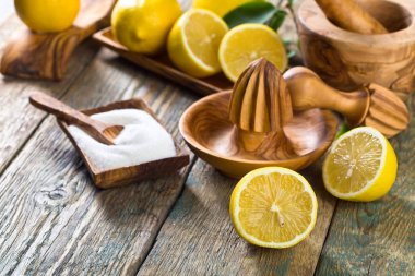 limon ve sıkacağı .