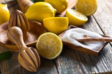 limon ve sıkacağı .