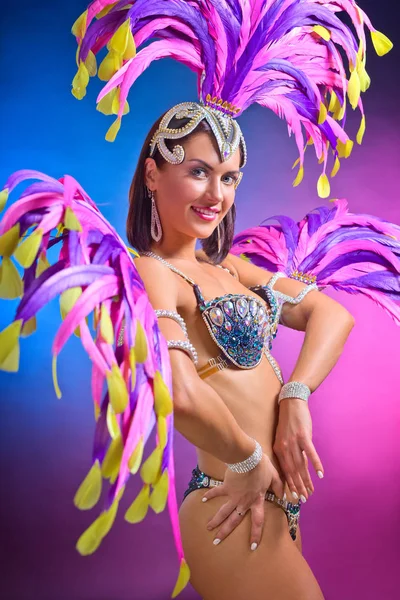 Mujer disfrazada de carnaval . — Foto de Stock