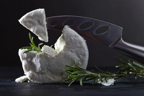 新鮮な自家製チーズ . — ストック写真