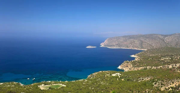 Uitzicht op de bergen naar de Middellandse Zee . — Stockfoto