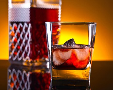 Viski doğal buzlu cam 