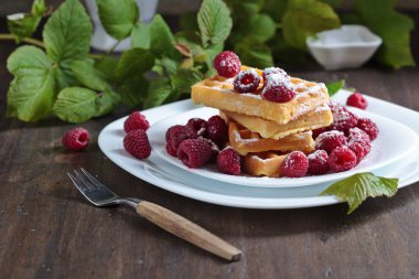 Ahududu ile gözleme 