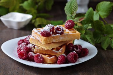 Ahududu ile gözleme 