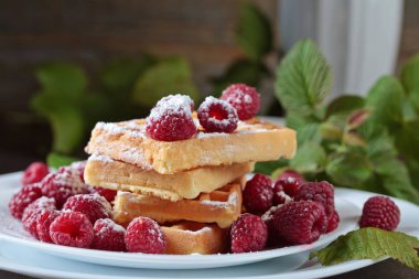 Ahududu ile gözleme 