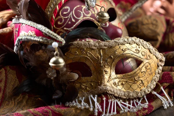 Máscaras de carnaval antiguas  . —  Fotos de Stock