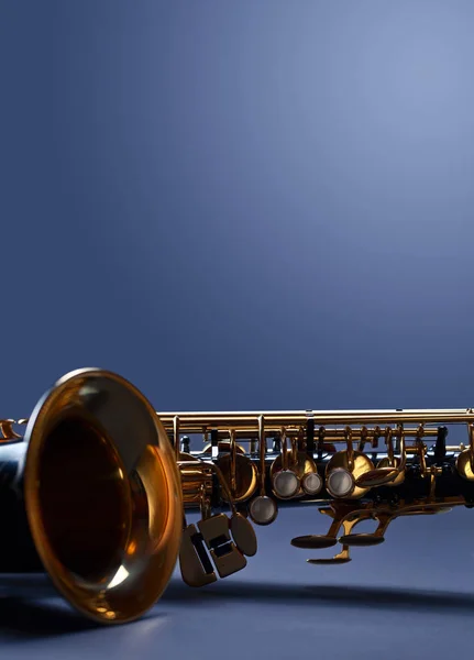 Detailní záběr na alt saxofon. — Stock fotografie