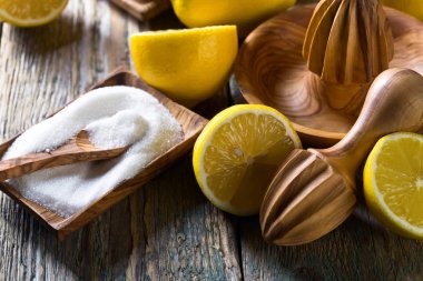 limon ve sıkacağı .