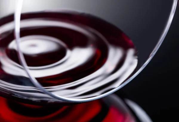 Verre de vin rouge, macro shot  . — Photo