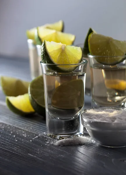 Tequila se solí a vápno. — Stock fotografie