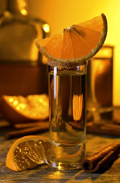 Tequila con arancia . — Foto Stock