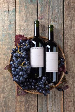 üzüm ve kırmızı şarap. 